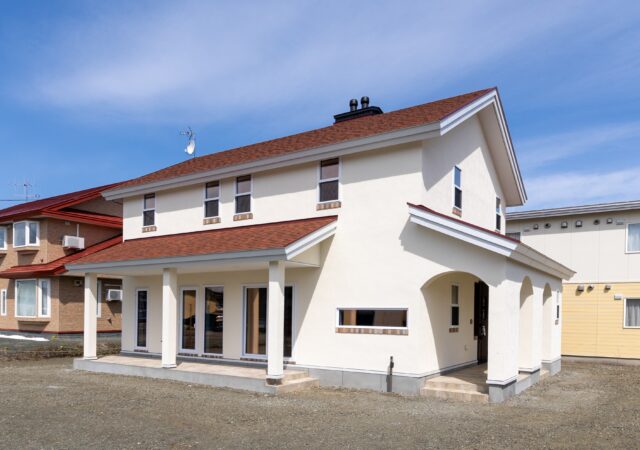洋風な外観とこだわりがつまった住まい　34坪